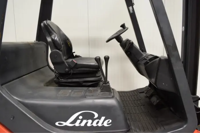 Газовый погрузчик Linde H25T-05, 2500 кг, 2010 г., 9300 м/ч- фото № 7