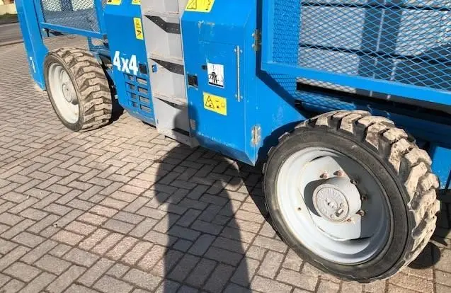 Ножничный подъемник GENIE GS5390RT, как Haulotte H18, 18 метров рабочая высота, 2014 года- фото № 8
