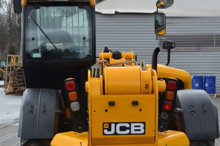 Телескопический погрузчик JCB535-140, 2011г- фото № 1