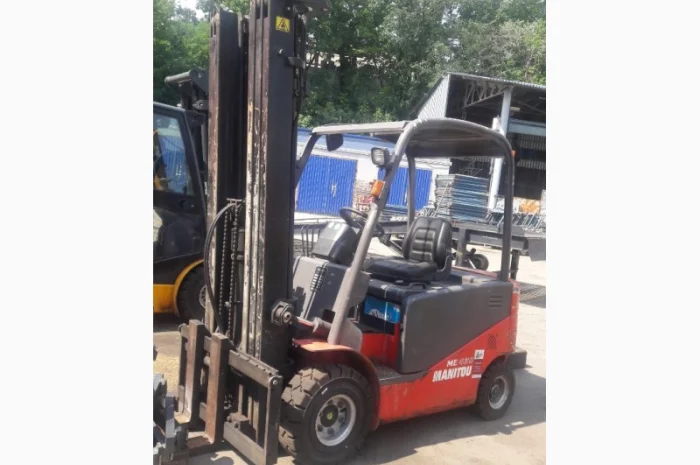 Электропогрузчик 3 тонны, 6 метров подъем в наличии- фото № 1