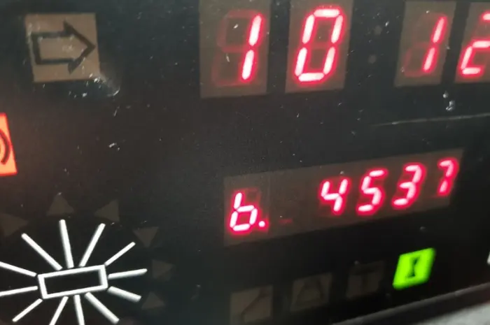 Штабелер-ричтрак ВТ, 2006г., 1600 кг, 9м.подъем- фото № 3