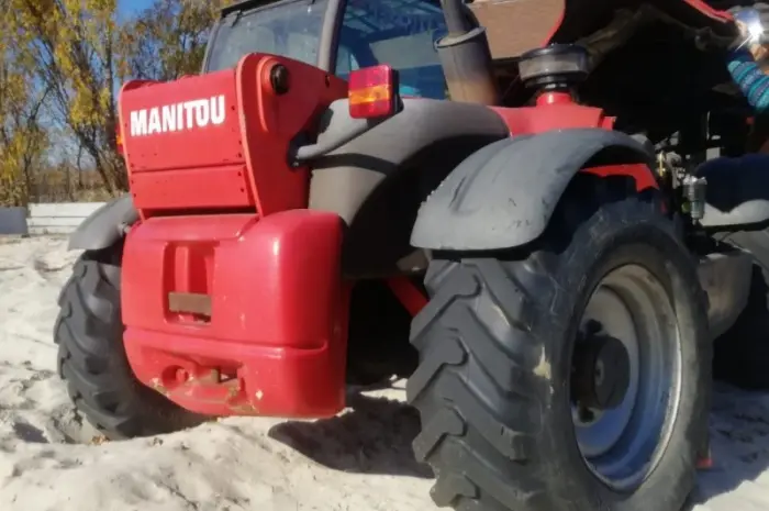Телескопический погрузчик Manitou MT732 в наличии, 2006 года- фото № 5