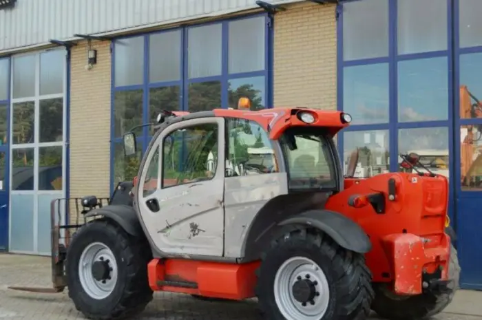 Телескопический погрузчик Manitou MLT840-137PS, 2012 года- фото № 1