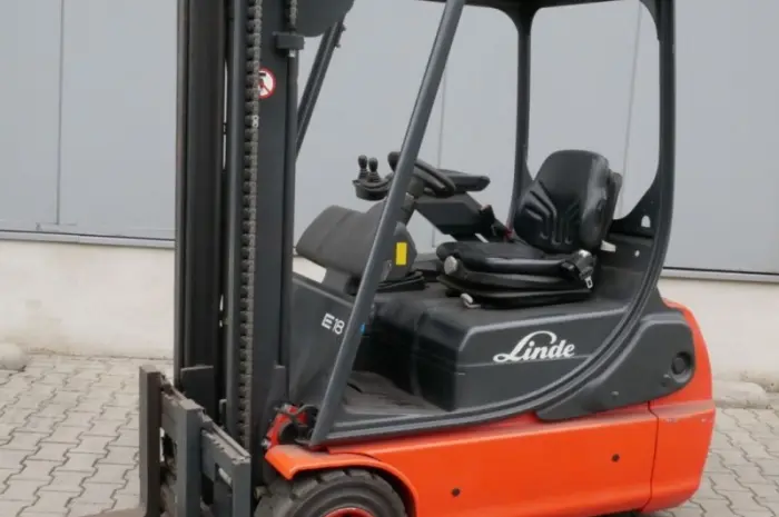 Электропогрузчик Linde E18C, трехопорный, 1800 кг, батарея 2014 года- фото № 2
