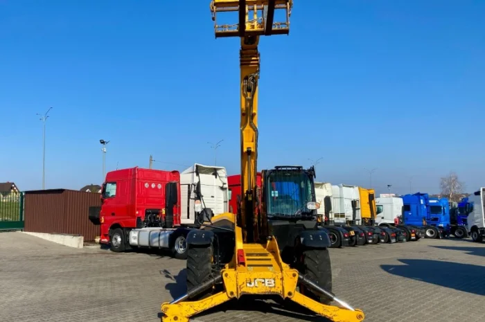 Телескопічний навантажувач JCB 535-125 - 2018 рік- фото № 18