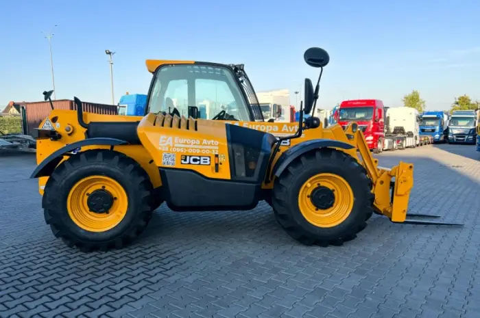 Телескопічний навантажувач JCB 531-70 2019 року- фото № 18