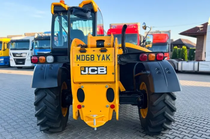 Телескопічний навантажувач JCB 531-70 2019 року- фото № 16