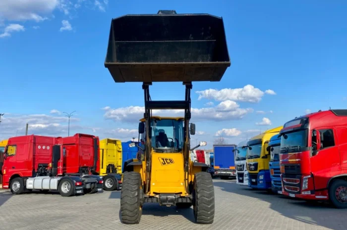 Фронтальний навантажувач JCB 437 2015 року- фото № 2