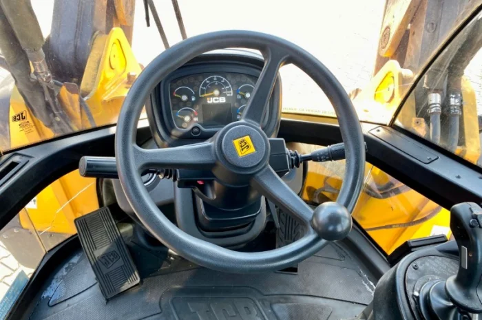 Фронтальний навантажувач JCB 437 2015 року- фото № 9