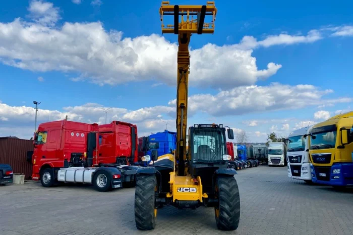 Телескопічний навантажувач JCB 535-95 2014 року- фото № 19