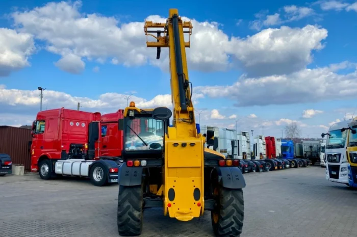Телескопічний навантажувач JCB 535-95 2014 року- фото № 12