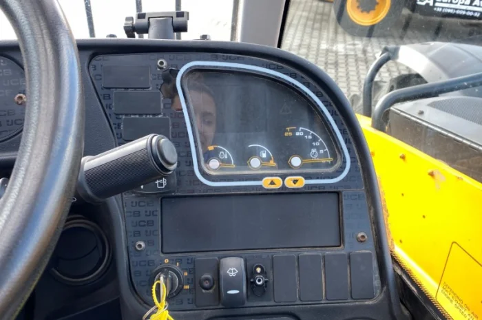 Телескопічний навантажувач JCB 535-95 2014 року- фото № 5