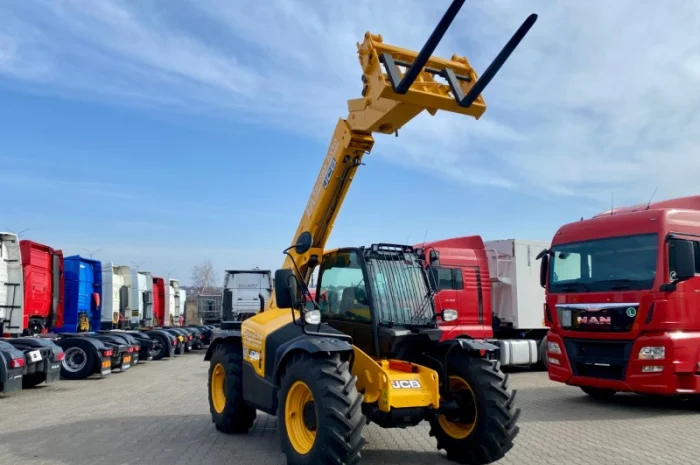 JCB 531-70 - 2019 рік- фото № 1