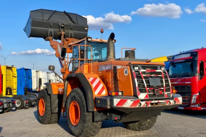 Doosan DL 420-3 - 2013 рік- фото № 2