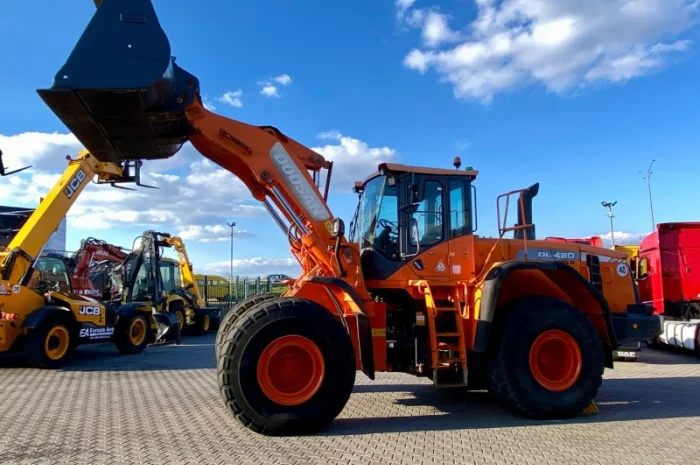 Doosan DL 420-3 - 2013 рік- фото № 10