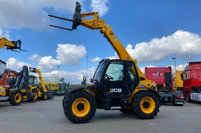 Телескопічний навантажувач JCB 531-70- фото № 13