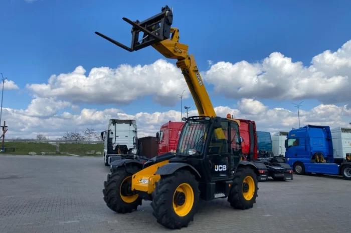 Телескопічний навантажувач JCB 531-70- фото № 2