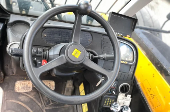 Телескопічний навантажувач JCB 531-70- фото № 3