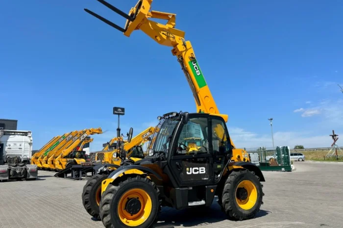 JCB 531-70 - 2015 рік- фото № 1