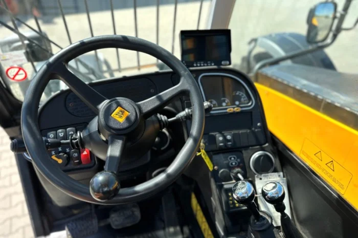 JCB 531-70 - 2015 рік- фото № 9