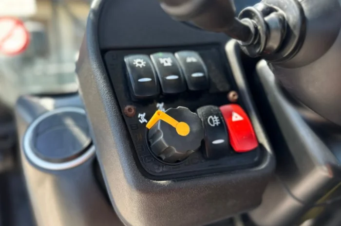 JCB 531-70 - 2015 рік- фото № 6