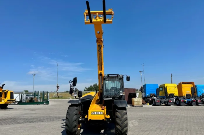 JCB 531-70 - 2015 рік- фото № 17