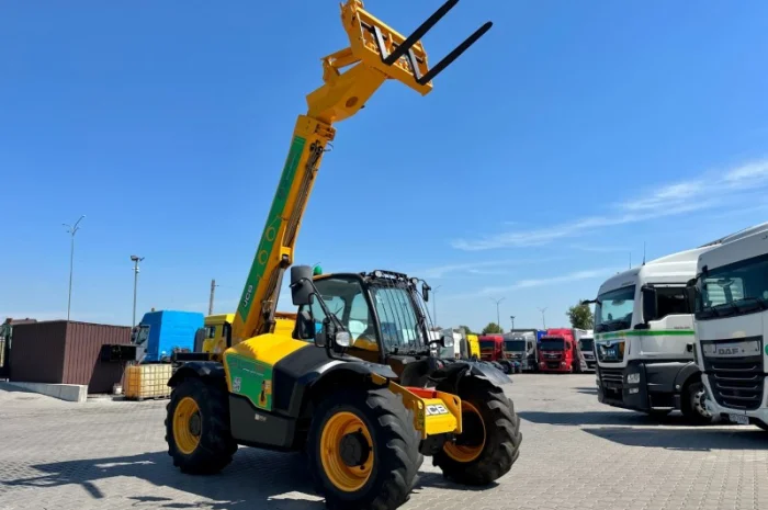 JCB 531-70 - 2015 рік- фото № 16