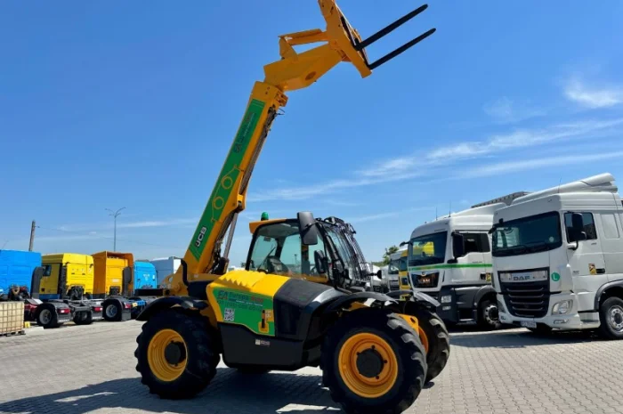 JCB 531-70 - 2015 рік- фото № 15