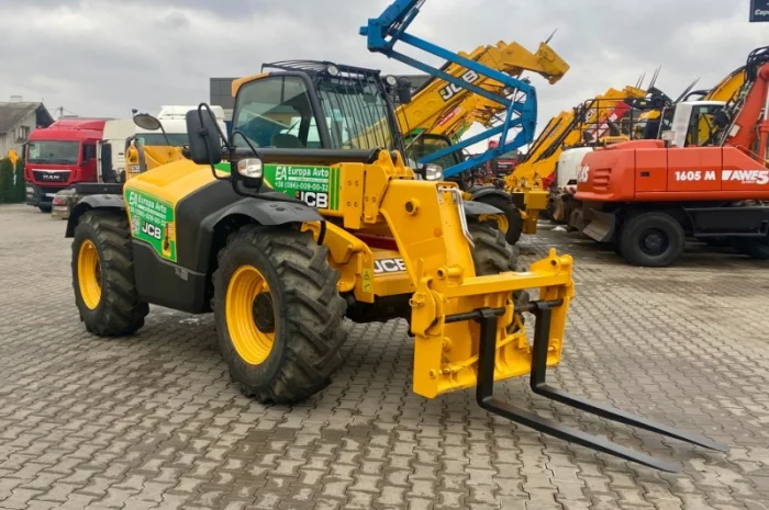 Телескопічний навантажувач JCB 535-95 2016 року- фото № 3