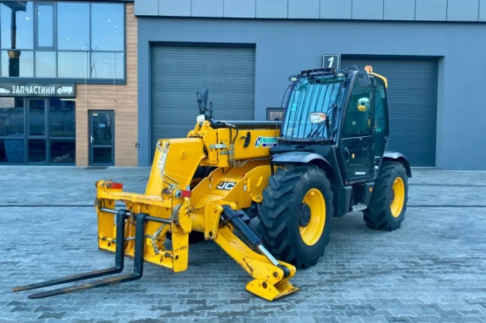 Телескопічний навантажувач JCB 533-105 - 2019 рік- фото № 1