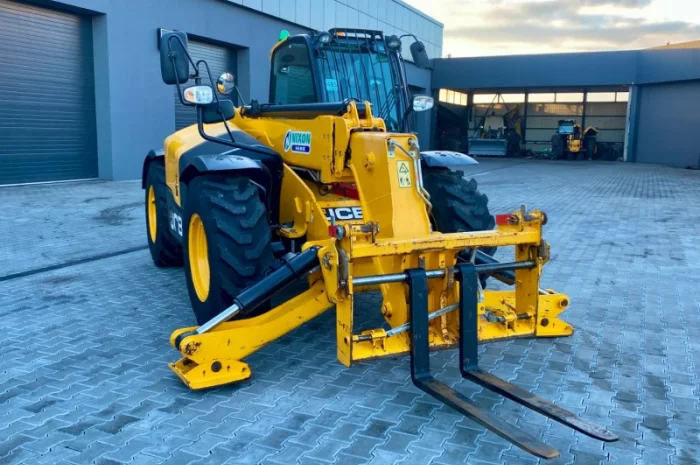 Телескопічний навантажувач JCB 533-105 - 2019 рік- фото № 17