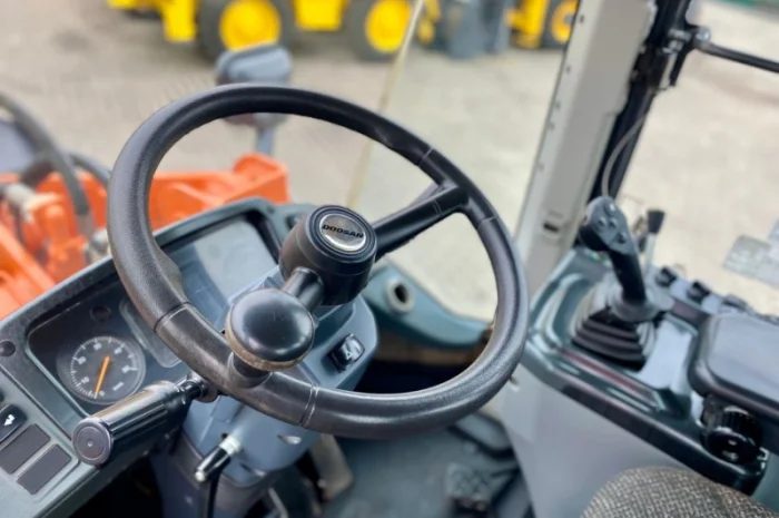 Фронтальний навантажувач Doosan DL 250-3 - 2014 року- фото № 4