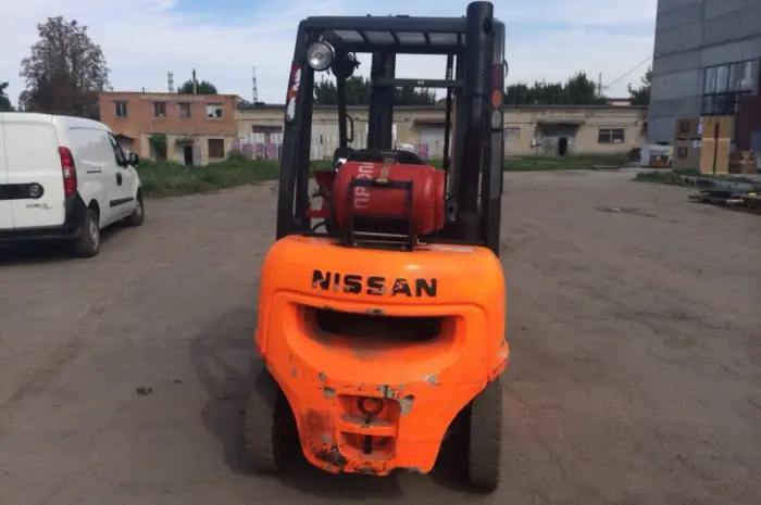 Вилочный погрузчик Nissan UD 02A20PQ- фото № 2