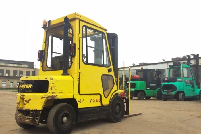 Вилочный погрузчик дизельный HYSTER H2.50XM всего 3250 моточасов- фото № 2