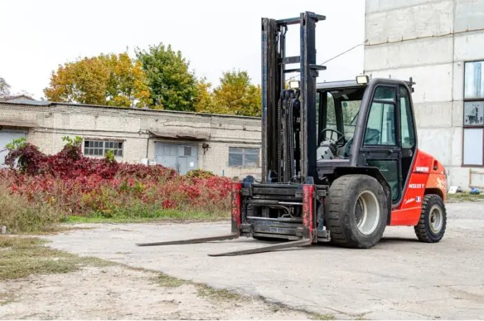 Вилочный погрузчик manitou msi35t повышенной проходимости- фото № 3
