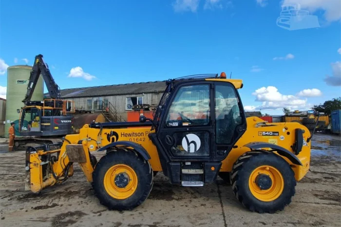 Телескопический погрузчик JCB 540-140 HIVIZ- фото № 13