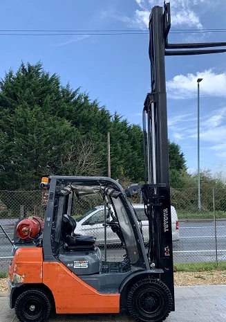 Газовый погрузчик Toyota 02-8 FGF 25- фото № 2