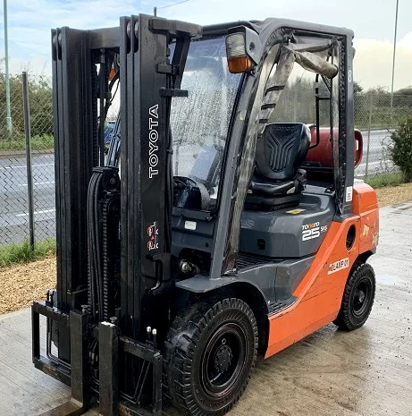 Газовый погрузчик Toyota 02-8 FGF 25- фото № 4