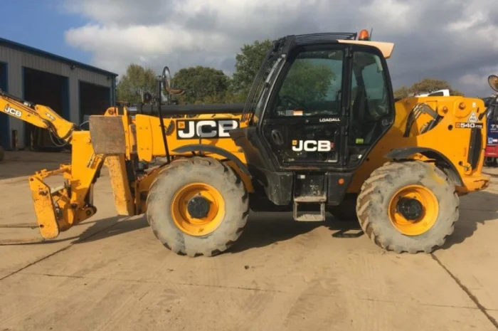 Телескопический погрузчик JCB 540-170. Телескопический погрузчик б/у- фото № 1