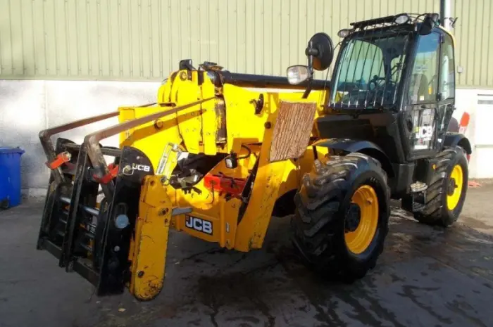 Телескопический погрузчик JCB 540-170. Спецтехника б/у- фото № 1