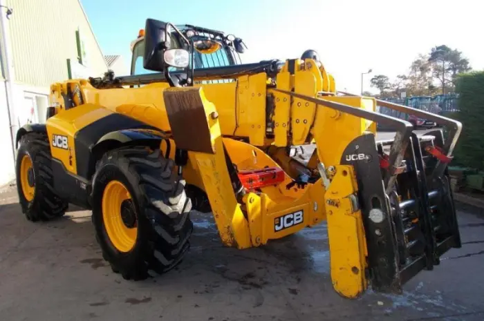 Телескопический погрузчик JCB 540-170. Спецтехника б/у- фото № 2
