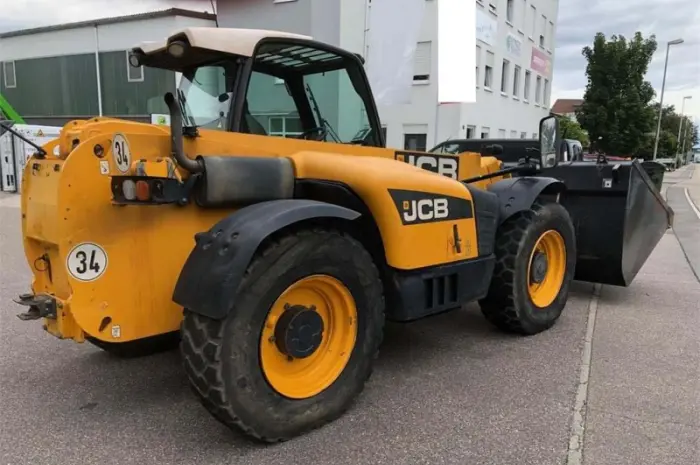 Телескопический погрузчик JCB 541-70. Спецтехника б/у- фото № 4