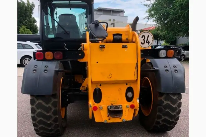 Телескопический погрузчик JCB 541-70. Спецтехника б/у- фото № 5