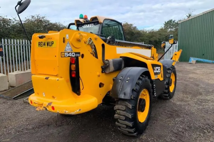 Телескопический погрузчик JCB 540-170. Первый владелец- фото № 10