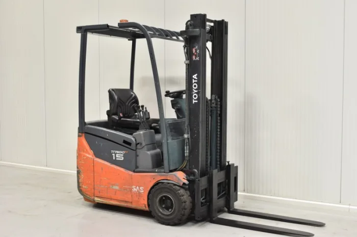 Вилочный погрузчик Toyota 7FBEST15- фото № 1
