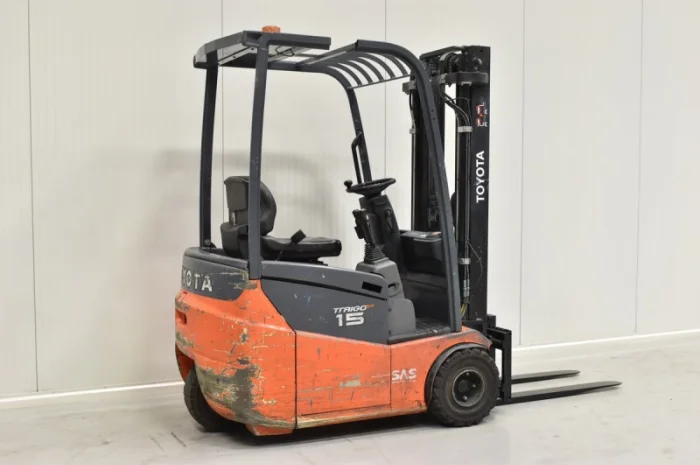 Вилочный погрузчик Toyota 7FBEST15- фото № 3
