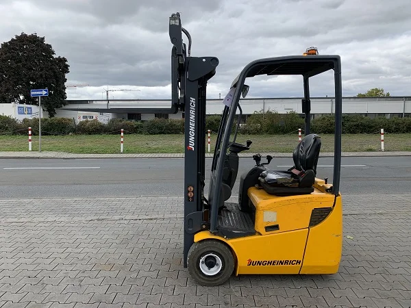 Вилочный погрузчик Jungheinrich EFG 110- фото № 1