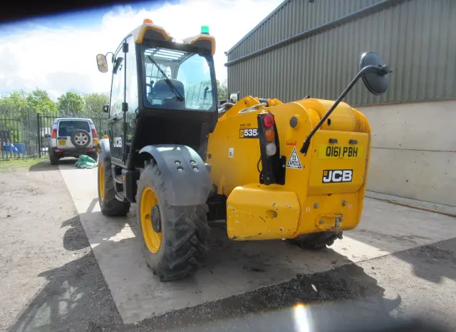 Телескопический погрузчик JCB 535-140. Спецтехника б/у- фото № 3