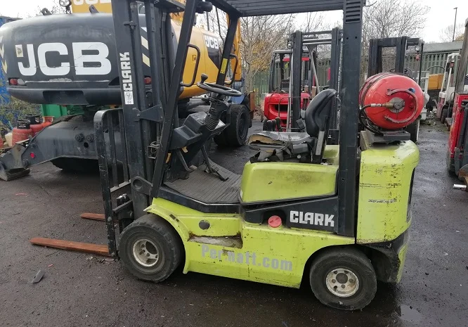 Газовый погрузчик Clark CGP1.8- фото № 3