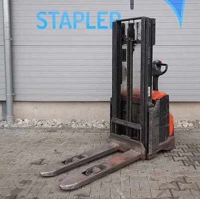 Электроштабелер BT SWE120- фото № 2